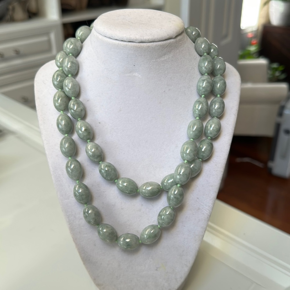 Beautiful green jade long necklace